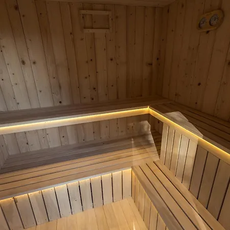 Lysogorska Polana Ferienhaus *